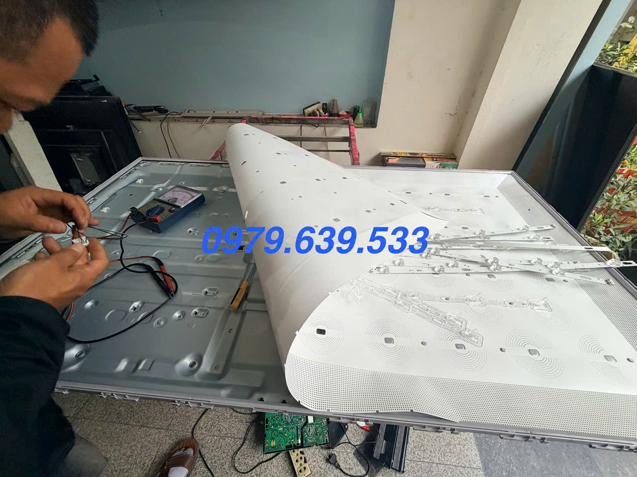 Giá Sửa Đèn LED Tivi LG Chính Hãng Bao Nhiêu Tiền?