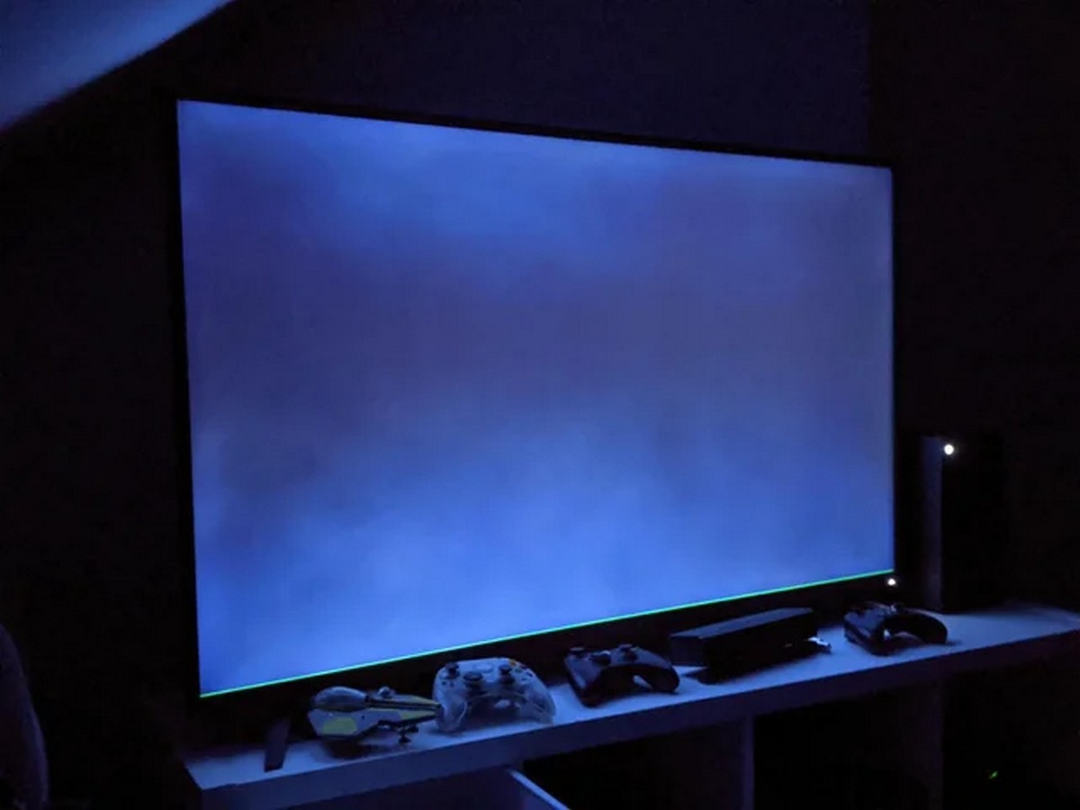 Màn Hình Tivi Có Ánh Sáng Mờ Nhưng Không Hình