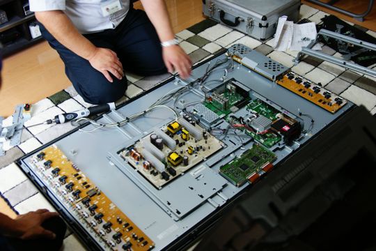 Sửa Tivi LG Tại Nhà Quận Hà Đông Uy Tín