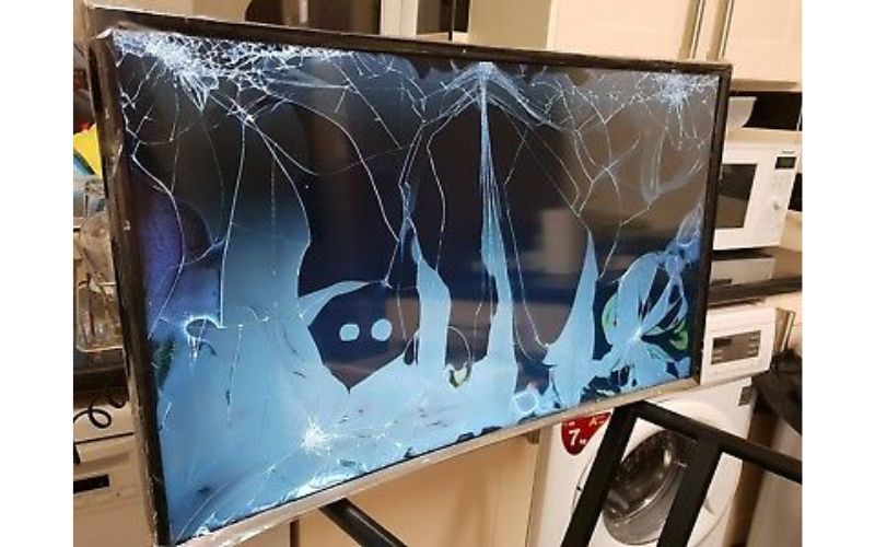 Thay Màn Hình Tivi LG Bị Vỡ